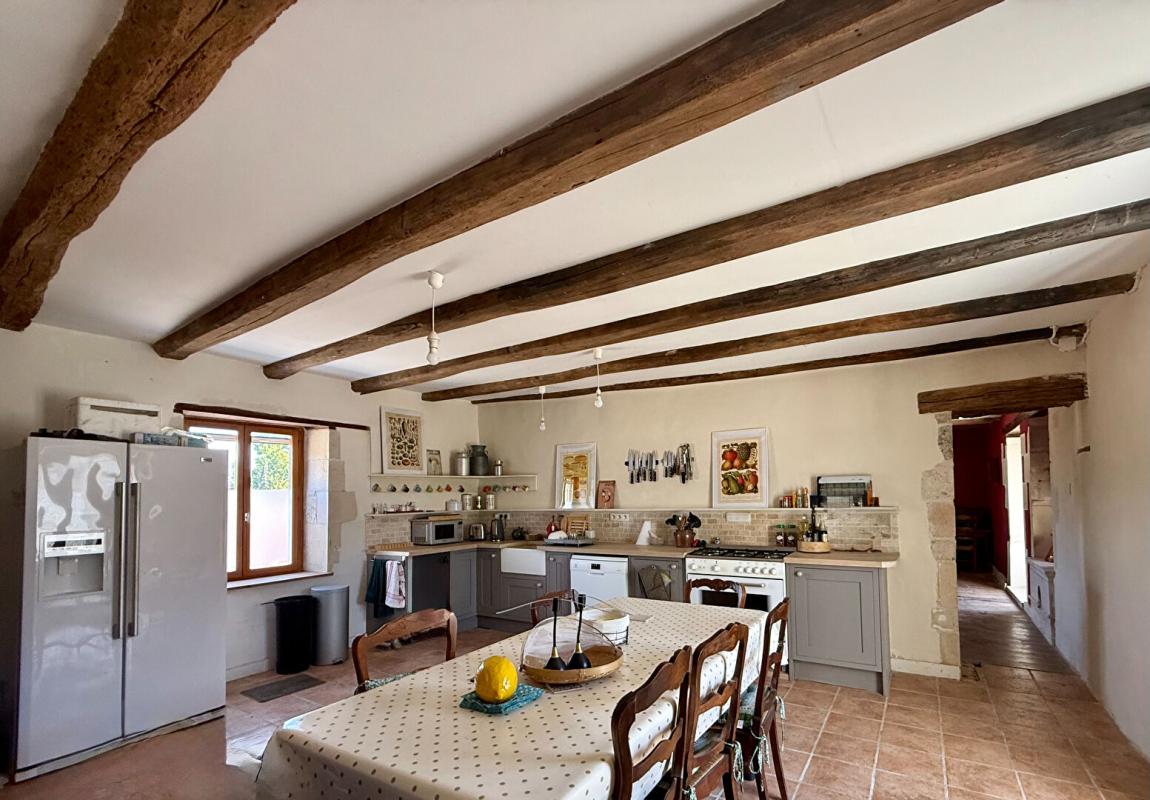 3 bedroom propriete in Chaunay, Vienne, France