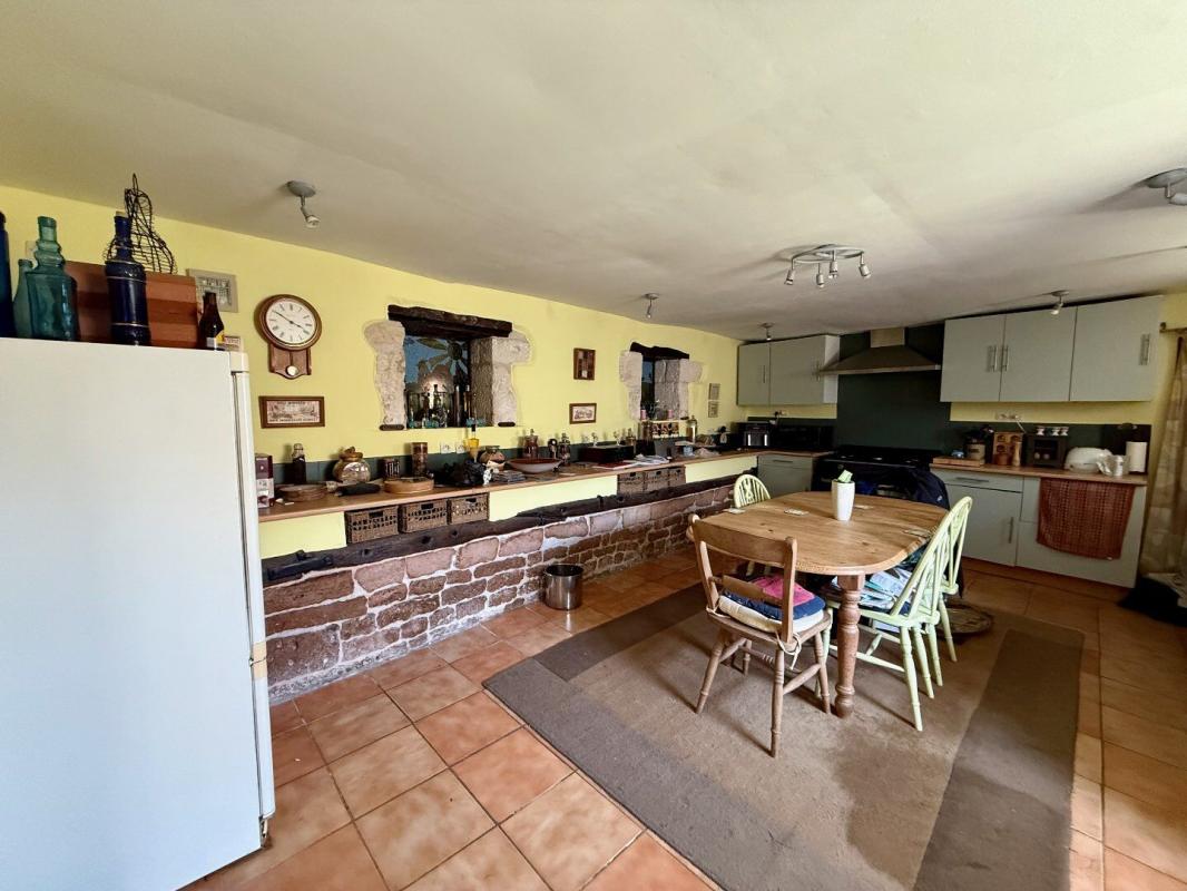 7 bedroom propriete in Tillou, Deux-Sèvres, France