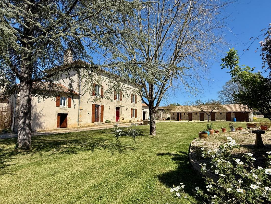 3 bedroom propriete in Sainte Soline, Deux-Sèvres, France