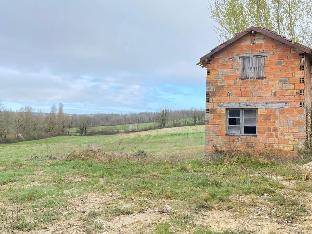maison a renover in Saint Paul De Loubressac, Lot, France