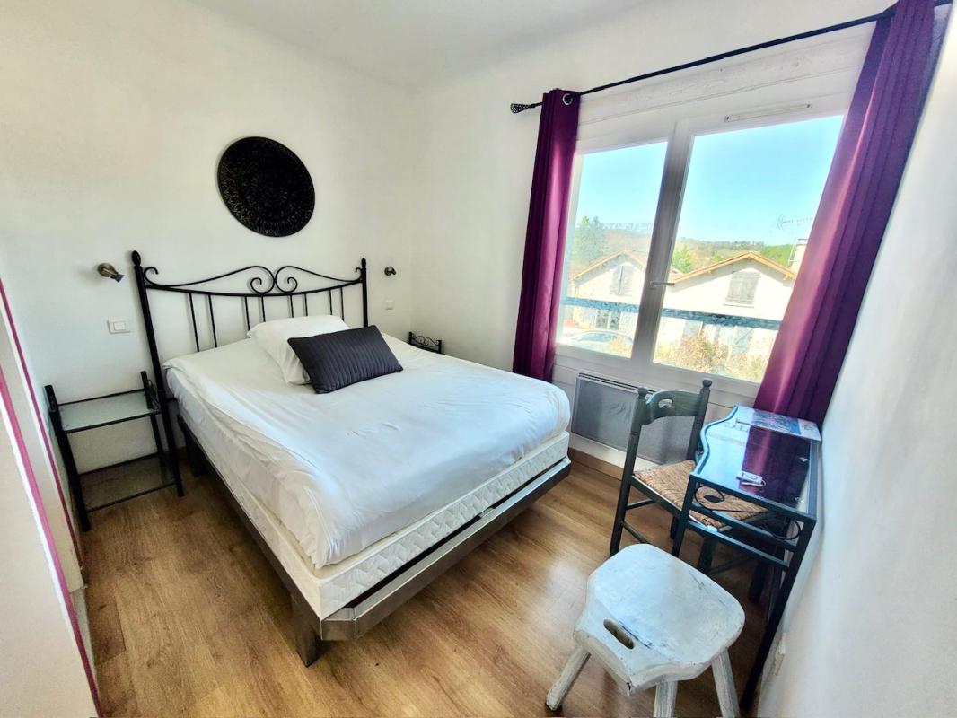 11 bedroom locaux/biens immobiliers in Montcuq En Quercy Blanc, Lot, France