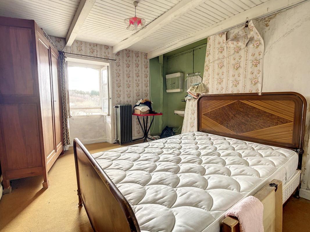 6 bedroom corps de ferme in Latronquiere, Lot, France