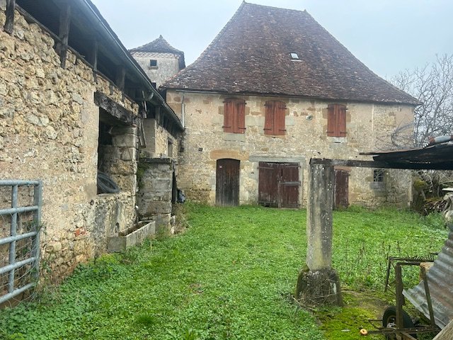 maison a renover in La Chapelle Aux Saints, Corrèze, France