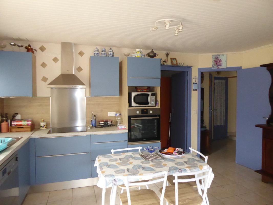 2 bedroom maison in Latronquiere, Lot, France