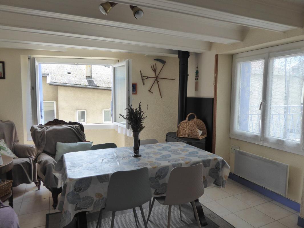 2 bedroom maison in Latronquiere, Lot, France