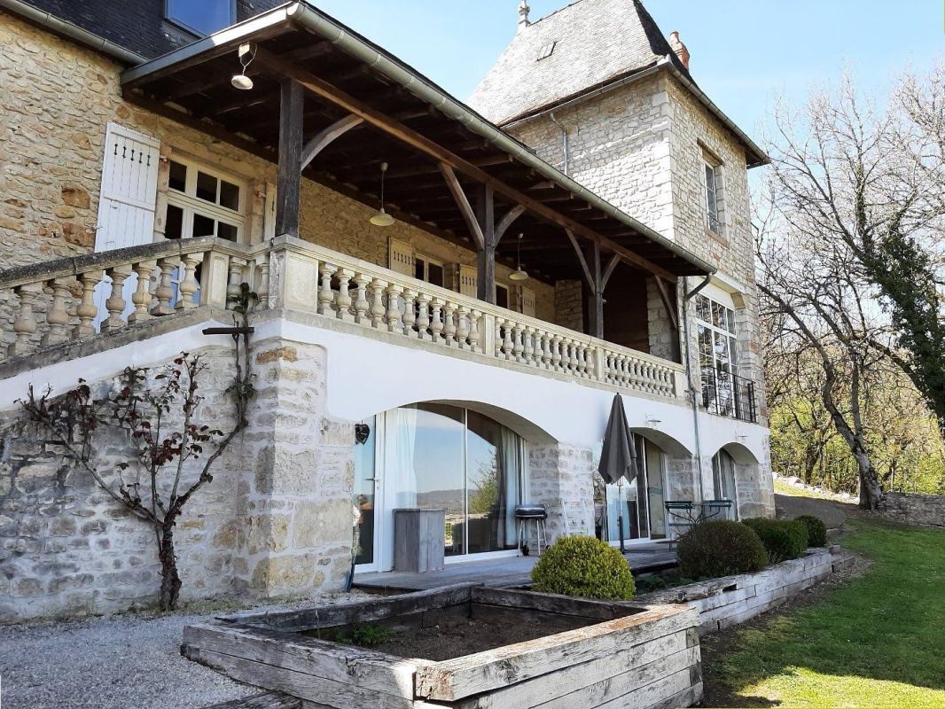 40 bedroom propriete in Saint Denis Les Martel, Lot, France