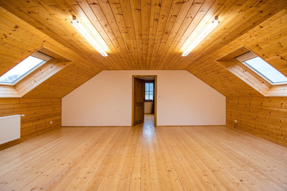 5 bedroom chalet in Saint Martin La Meanne, Corrèze, France