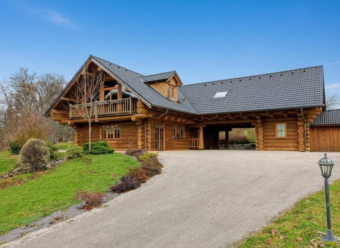 5 bedroom chalet in Saint Martin La Meanne, Corrèze, France