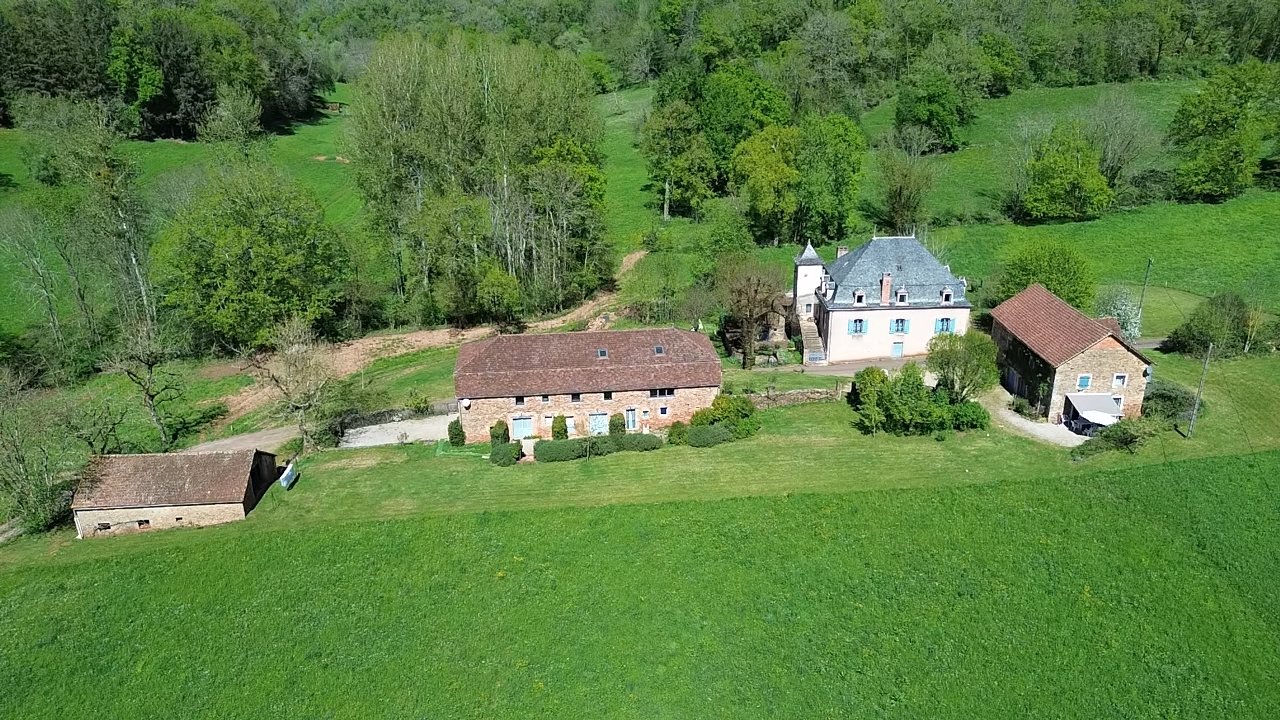16 bedroom demeure in Saint Michel Loubejou, Lot, France