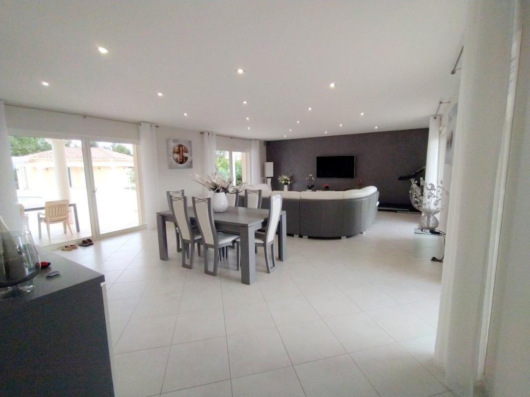 4 bedroom maison in L’honor De Cos, Tarn-et-Garonne, France