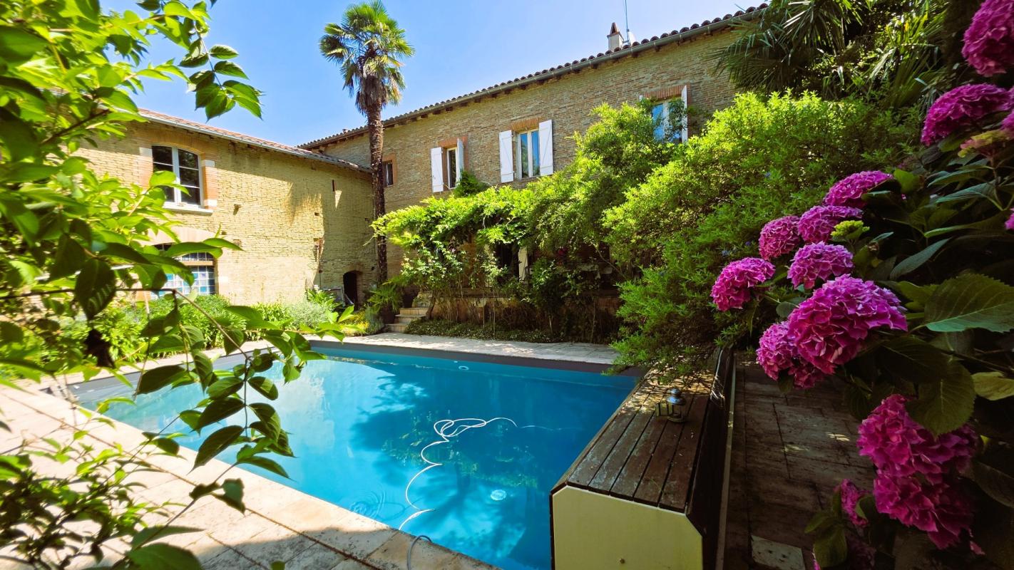 6 bedroom demeure in Roquettes, Haute-Garonne, France