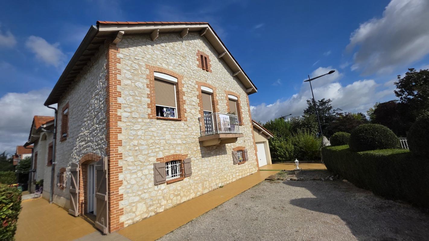 5 bedroom maison de ville in Caussade, Tarn-et-Garonne, France
