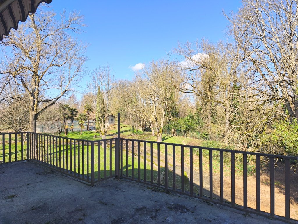 6 bedroom villa in Negrepelisse, Tarn-et-Garonne, France