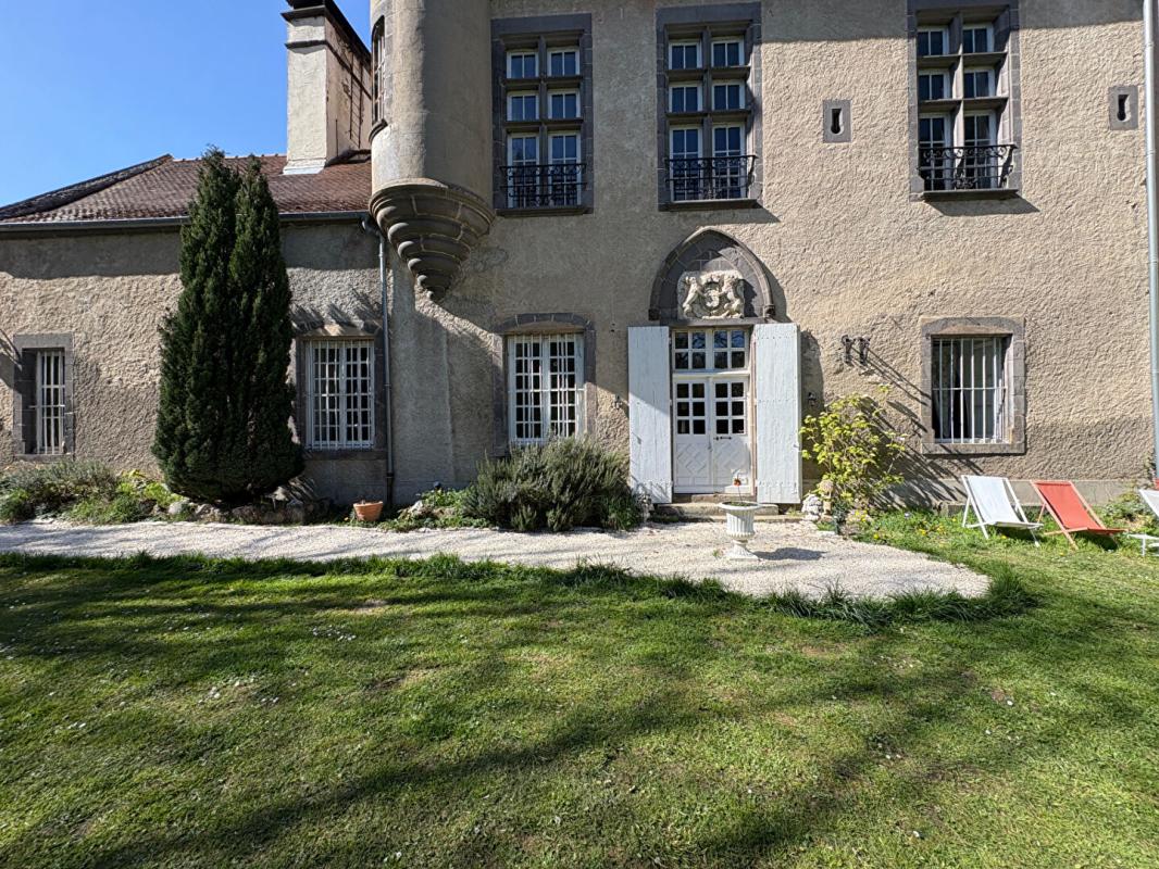 8 bedroom chateau in Blôt L’eglise, Puy-de-Dôme, France