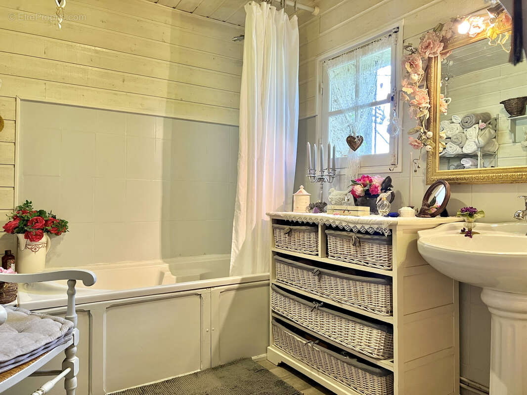 3 bedroom maison de maitre in Pellegrue, Gironde, France