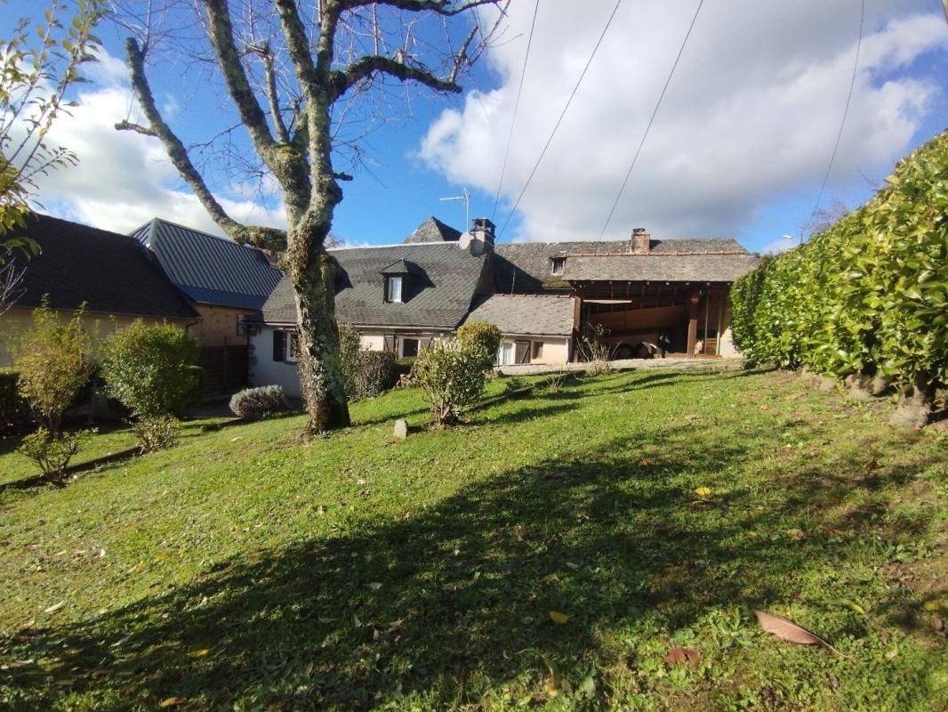 2 bedroom maison in Villecomtal, Aveyron, France