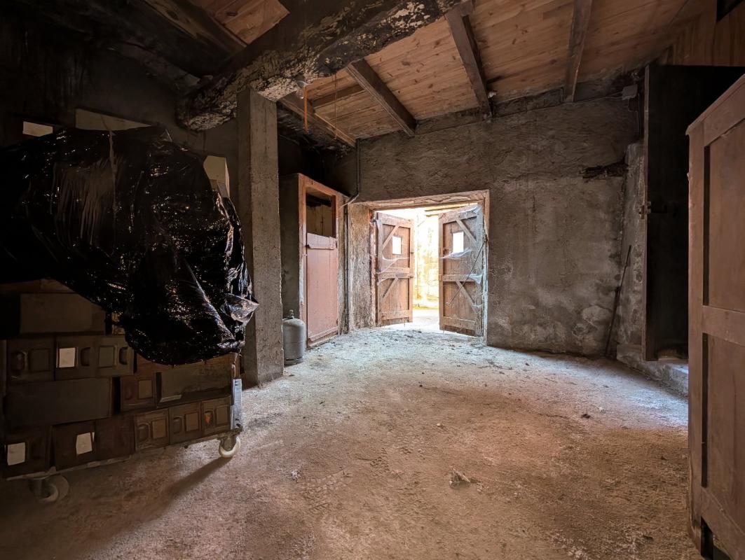 maison a renover in Villecomtal, Aveyron, France