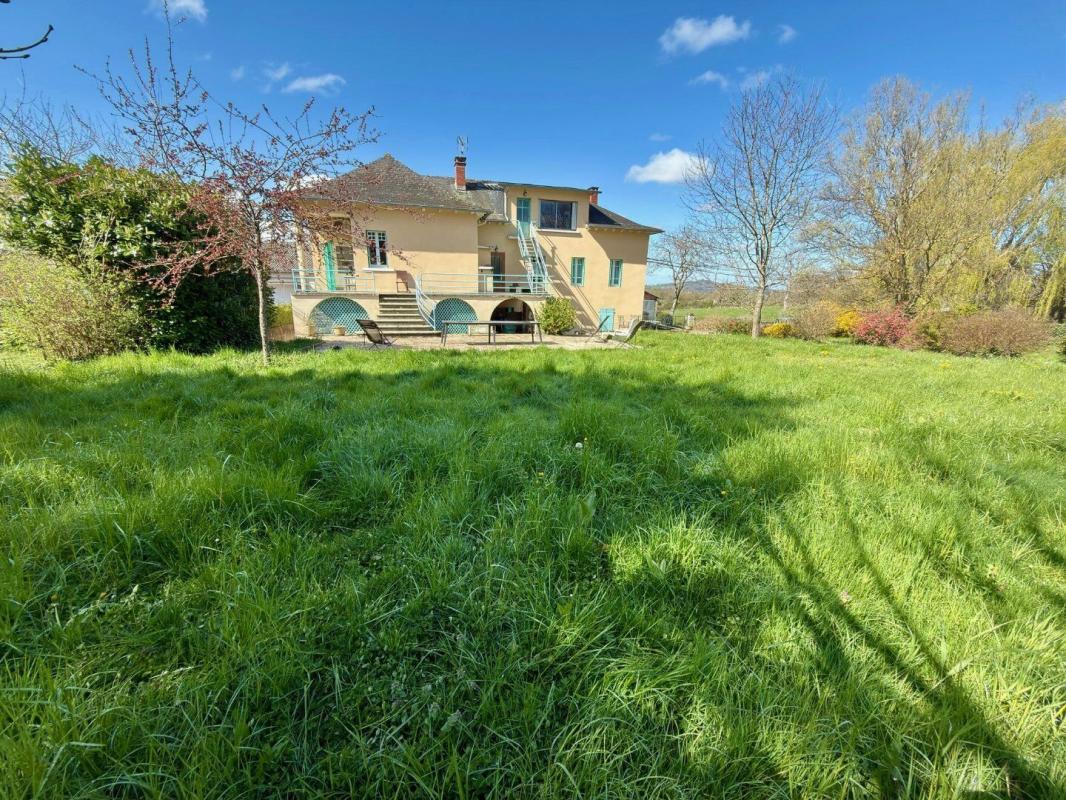 5 bedroom maison in Ledergues, Aveyron, France