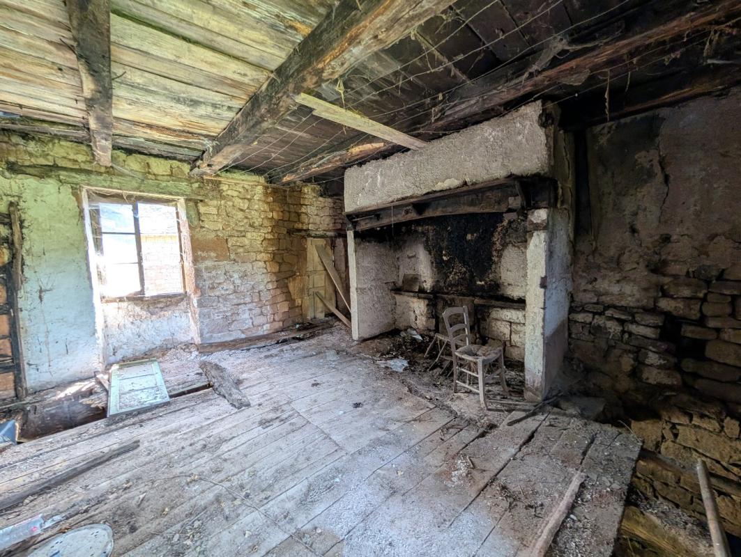 maison a renover in Nauviale, Aveyron, France