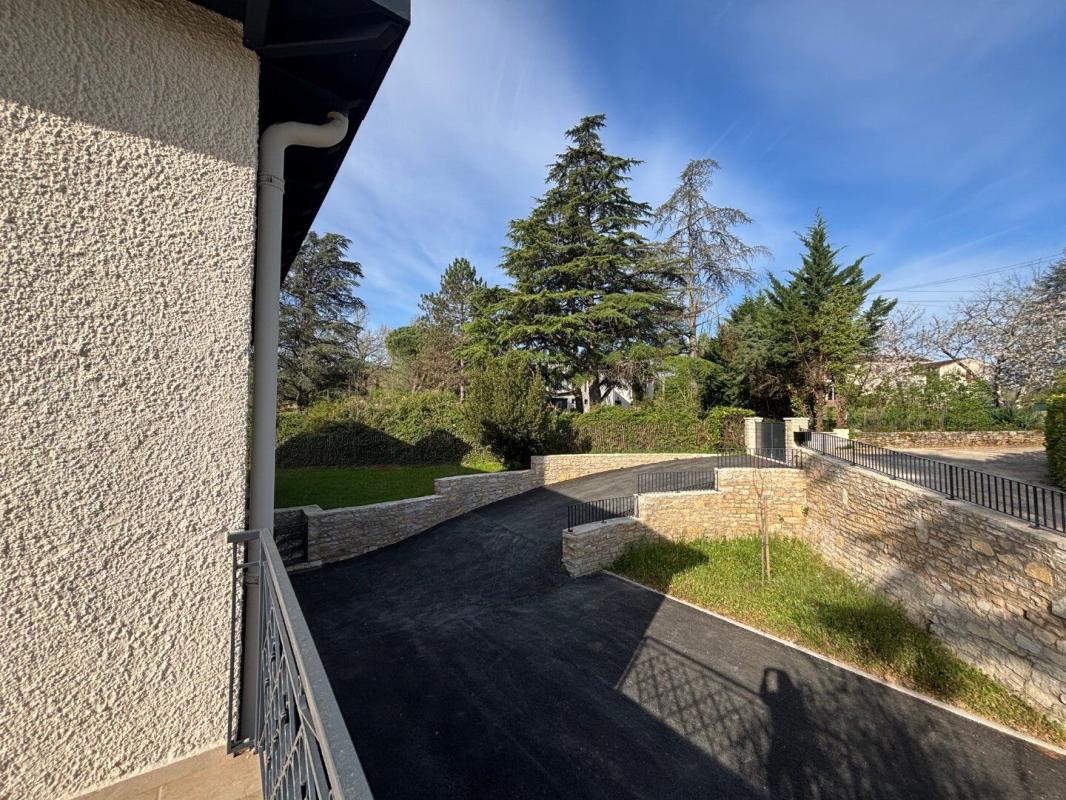 8 bedroom maison in Pradines, Lot, France