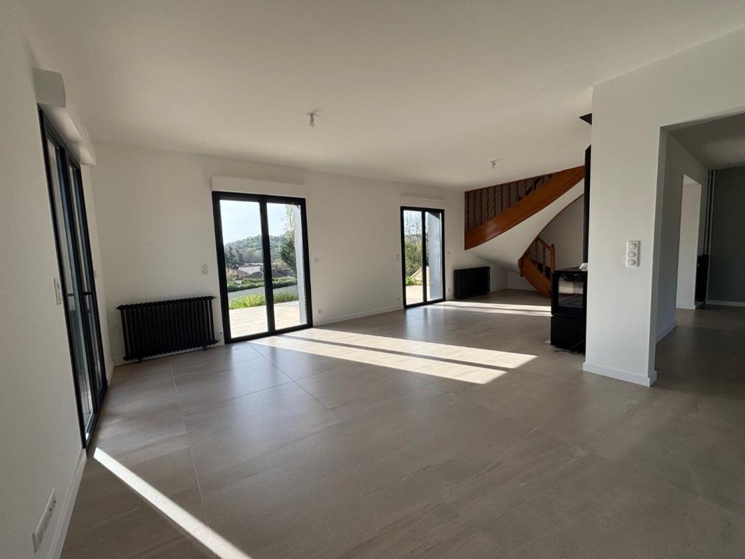8 bedroom maison in Pradines, Lot, France