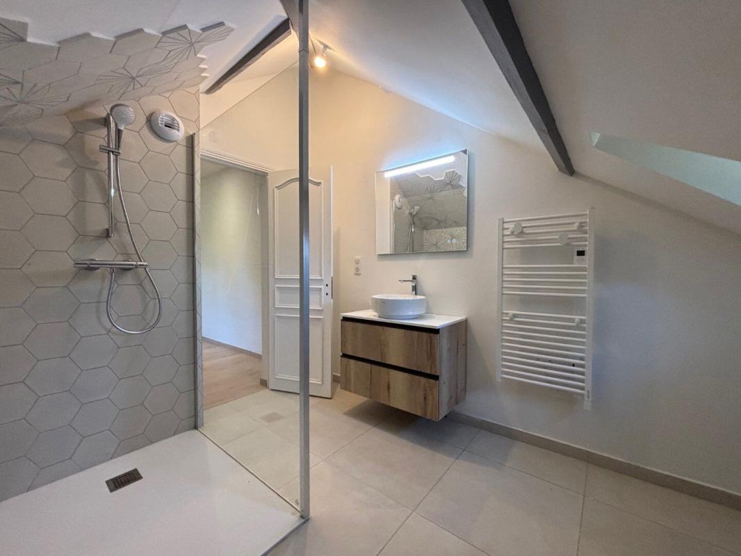 8 bedroom maison in Pradines, Lot, France