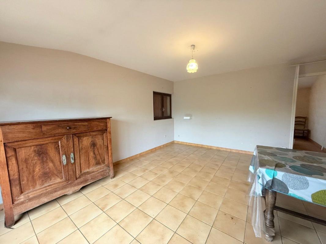 5 bedroom maison in Pradines, Lot, France