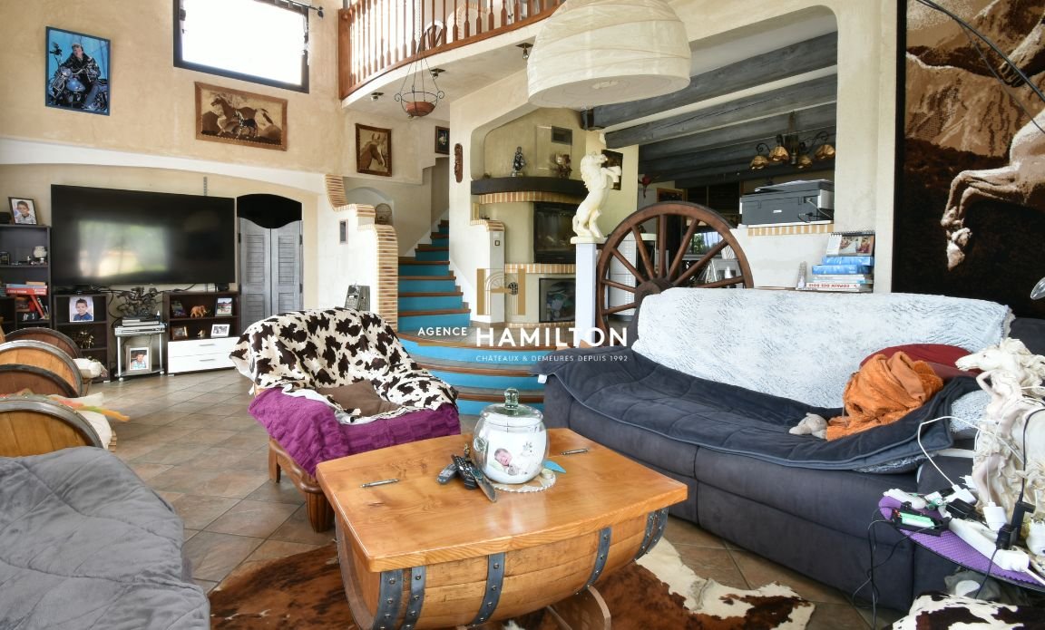 4 bedroom villa in Tanus, Tarn, France