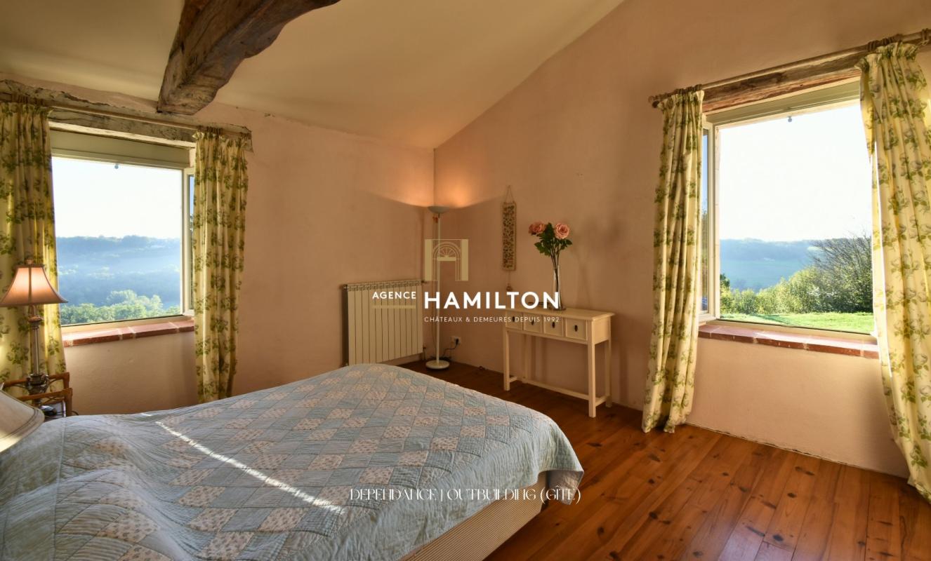 6 bedroom propriete in Cordes Sur Ciel, Tarn, France
