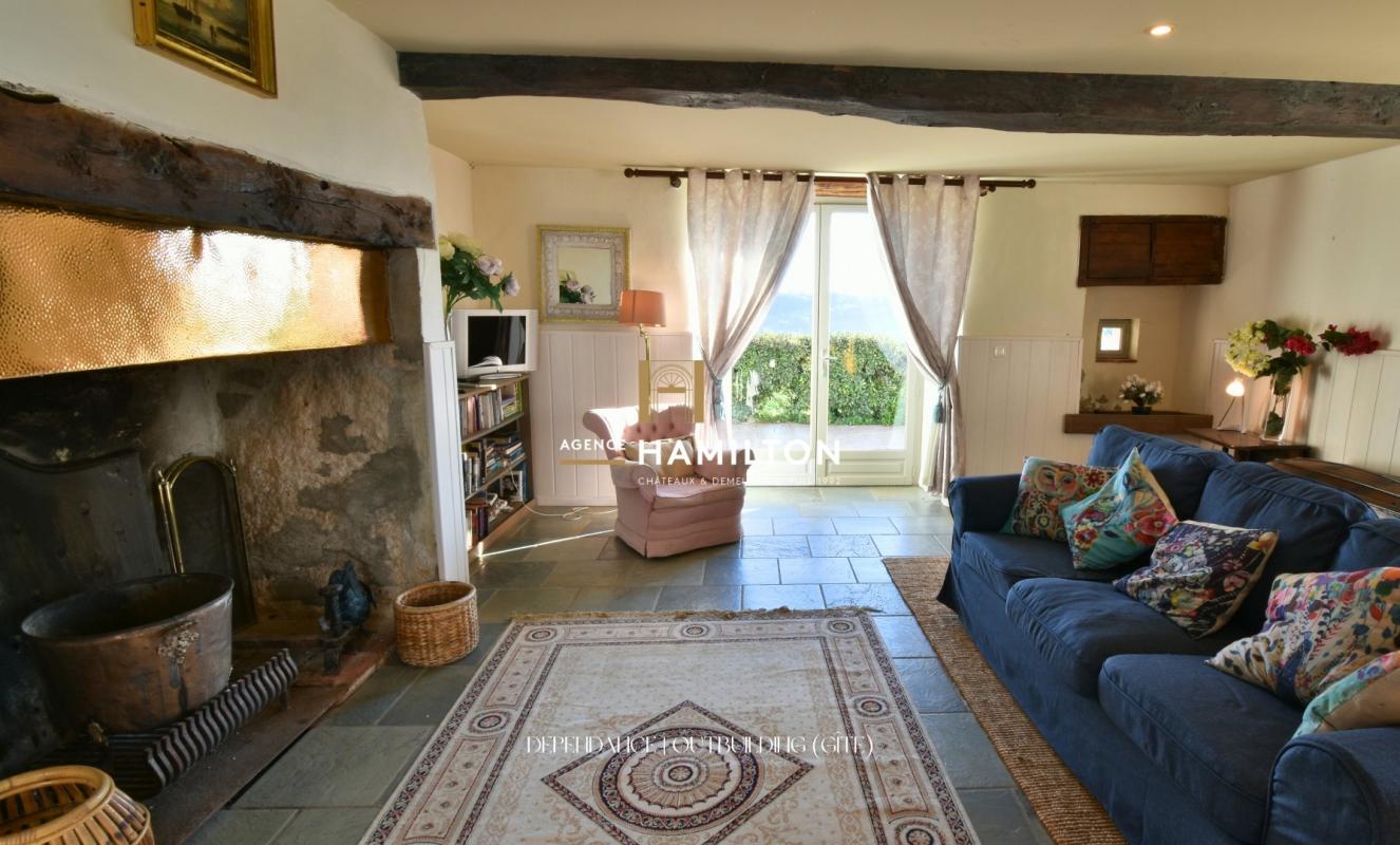 6 bedroom propriete in Cordes Sur Ciel, Tarn, France