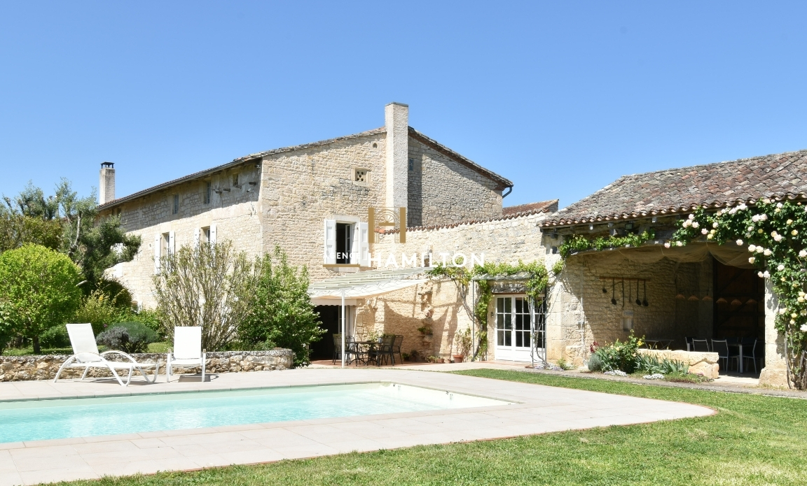 5 bedroom demeure in Cordes Sur Ciel, Tarn, France
