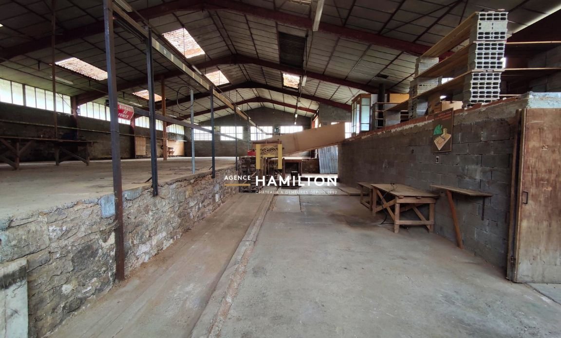 local industriel/entrepot in La Rouquette, Aveyron, France