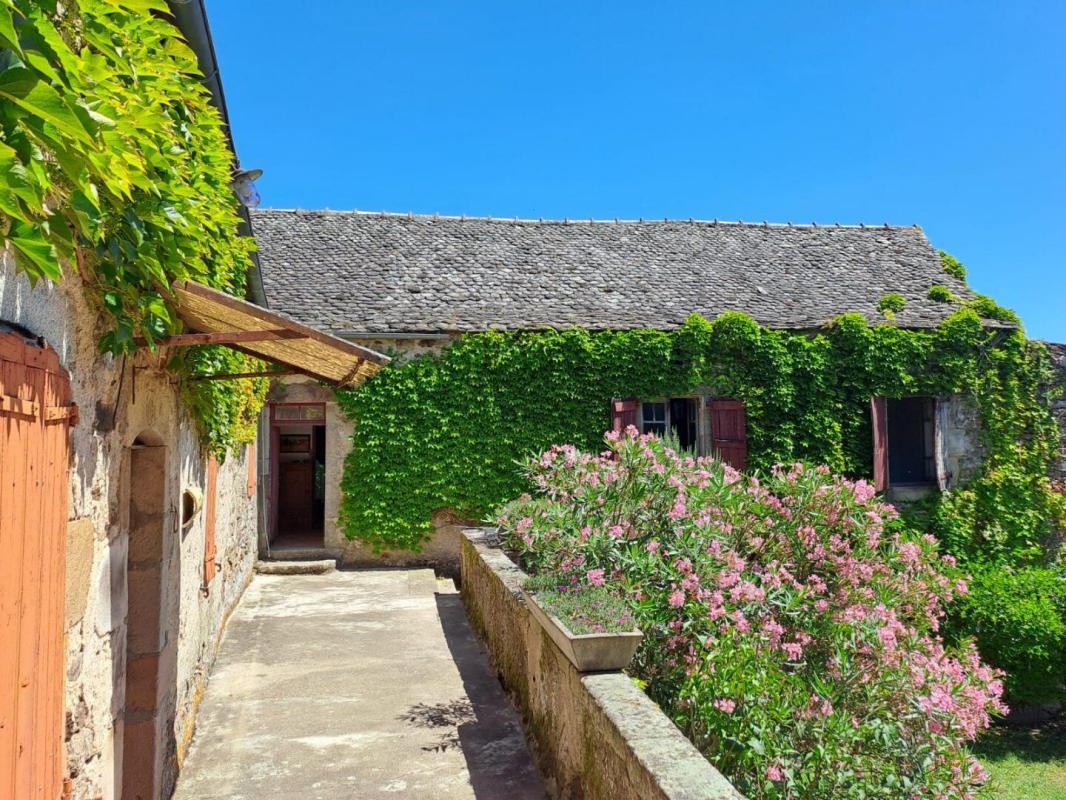 3 bedroom corps de ferme in Najac, Aveyron, France