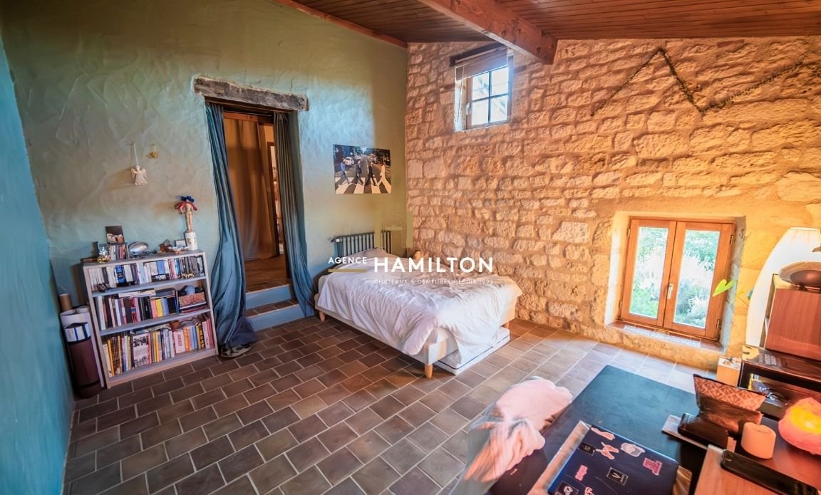 5 bedroom longere in Livers Cazelles, Tarn, France
