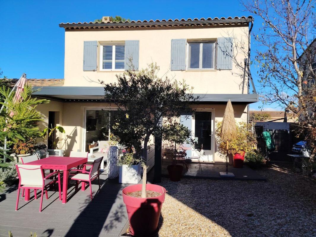 3 bedroom maison recente in Maubec, Vaucluse, France