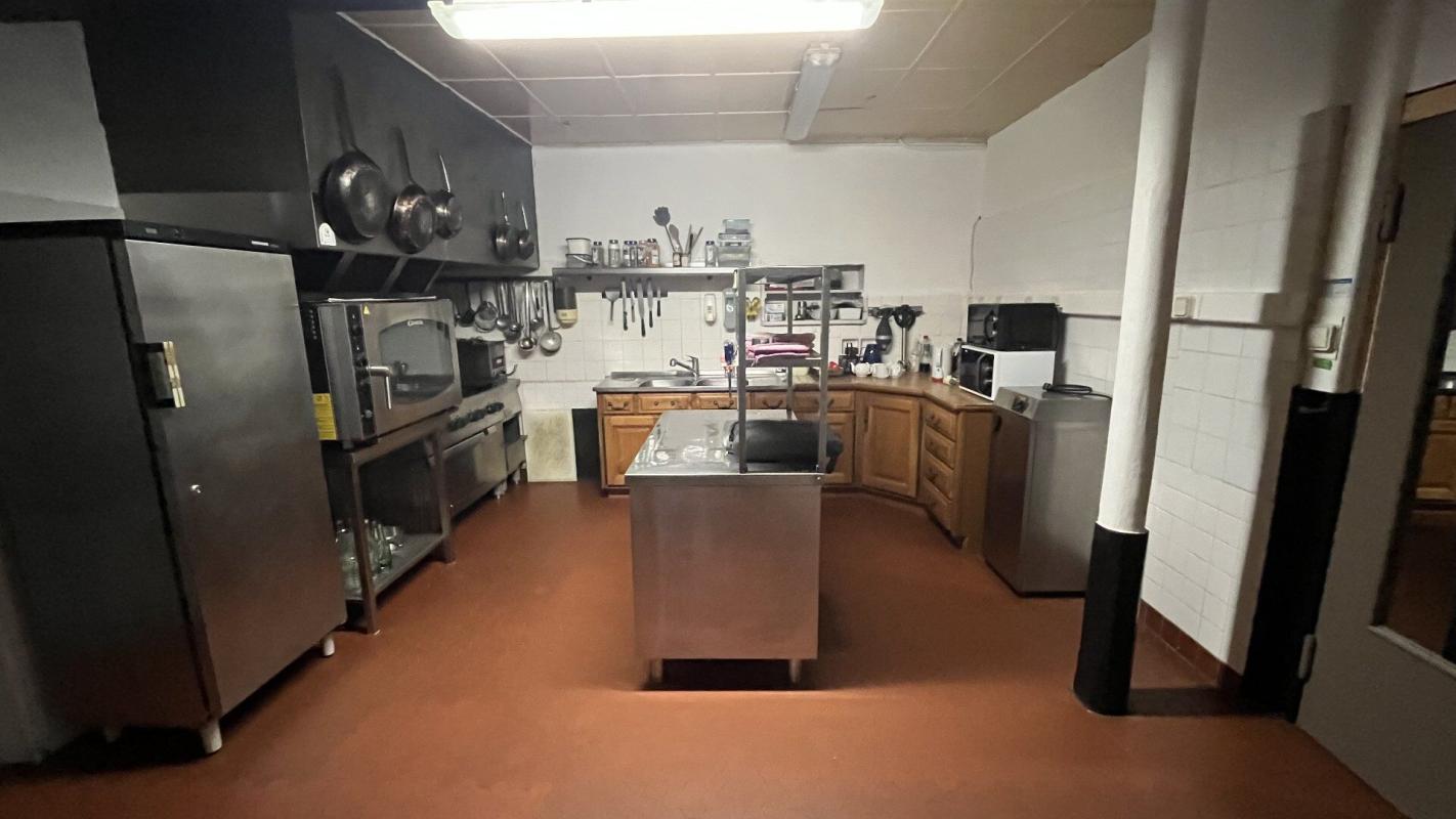 13 bedroom hotel restaurant in Gorses, Lot, France
