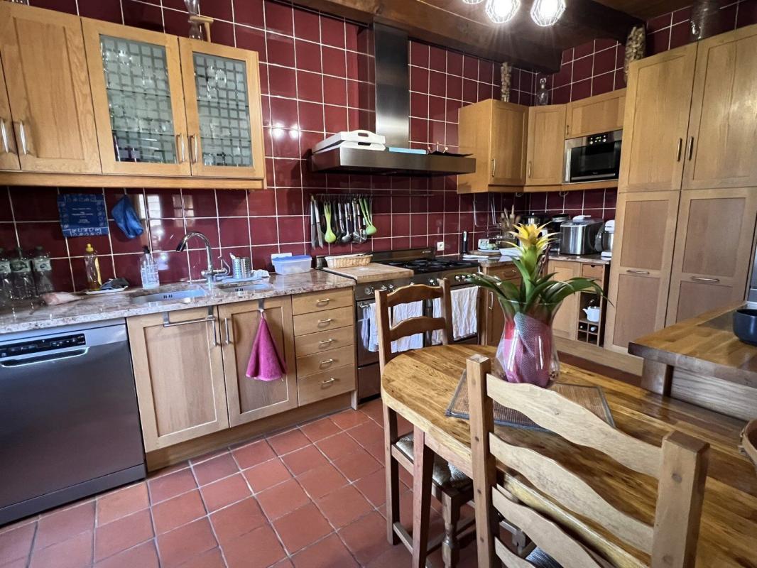 6 bedroom propriete in Figeac, Lot, France