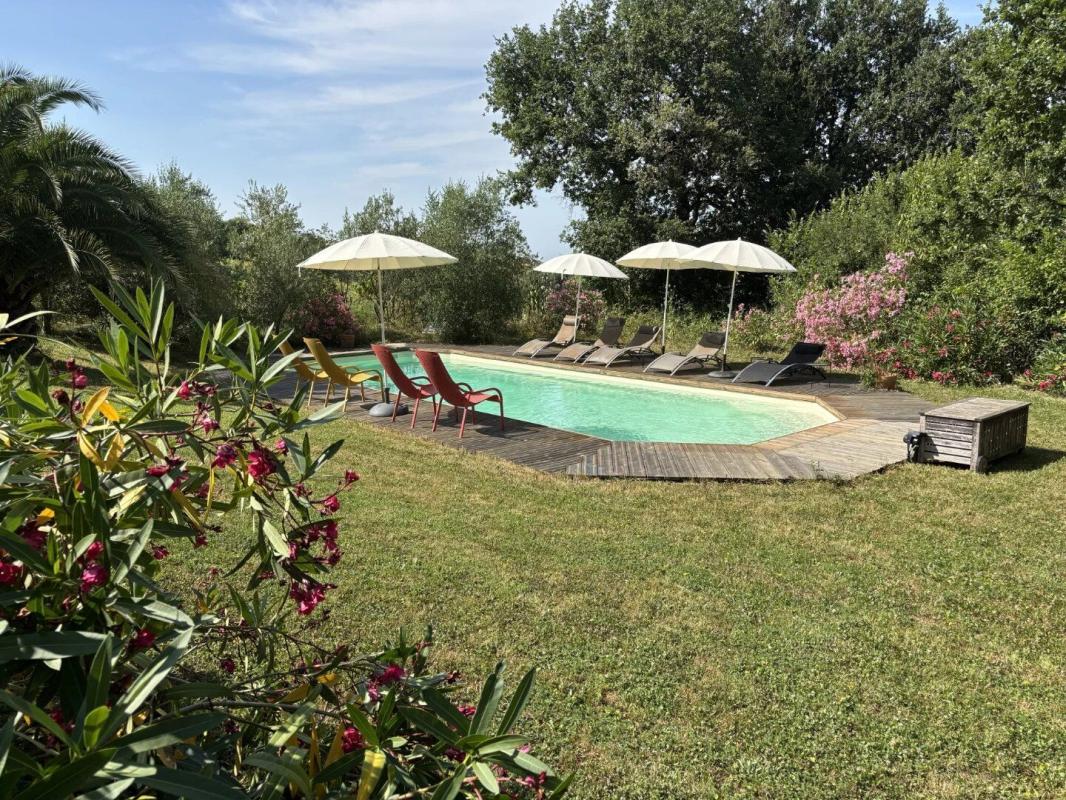 6 bedroom maison de maitre in Ambax, Haute-Garonne, France