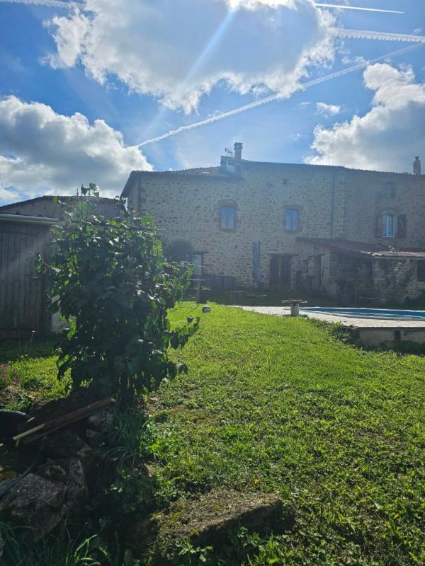 3 bedroom maison en pierres in Saint Jean Mirabel, Lot, France