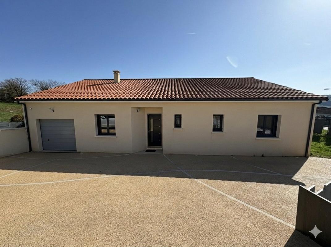 3 bedroom maison neuve in Figeac, Lot, France