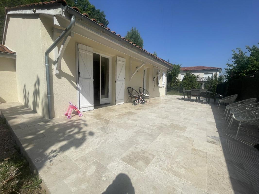2 bedroom maison in Figeac, Lot, France