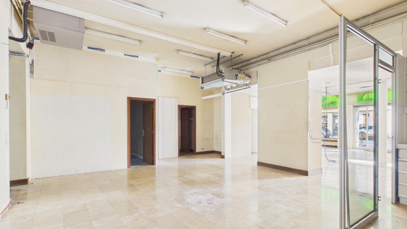 local commercial in Saint Cere, Lot, France