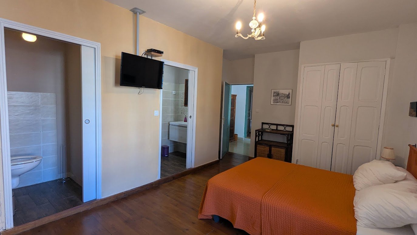 5 bedroom maison in Monesties, Tarn, France