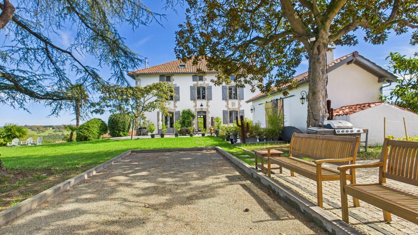 6 bedroom maison de maitre in Guiche, Pyrénées-Atlantiques, France