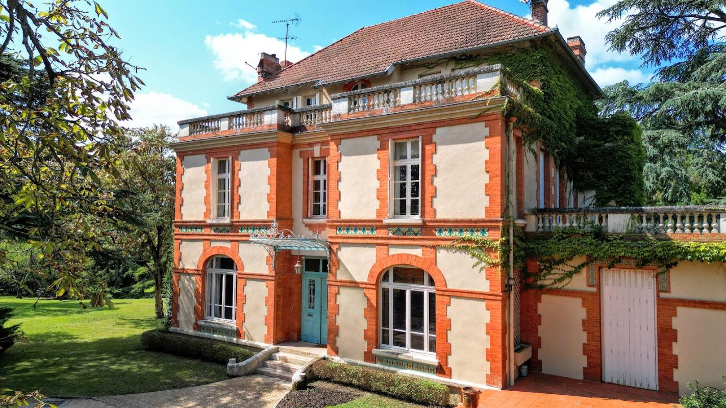 6 bedroom demeure in Montauban, Tarn-et-Garonne, France