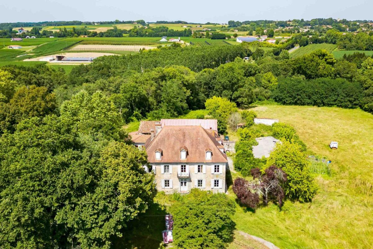 6 bedroom maison de maitre in Saint Lon Les Mines, Landes, France