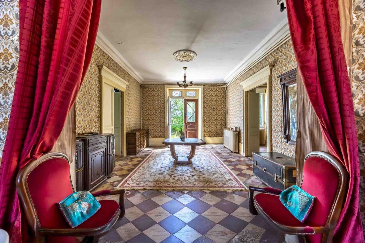 6 bedroom maison de maitre in Saint Lon Les Mines, Landes, France
