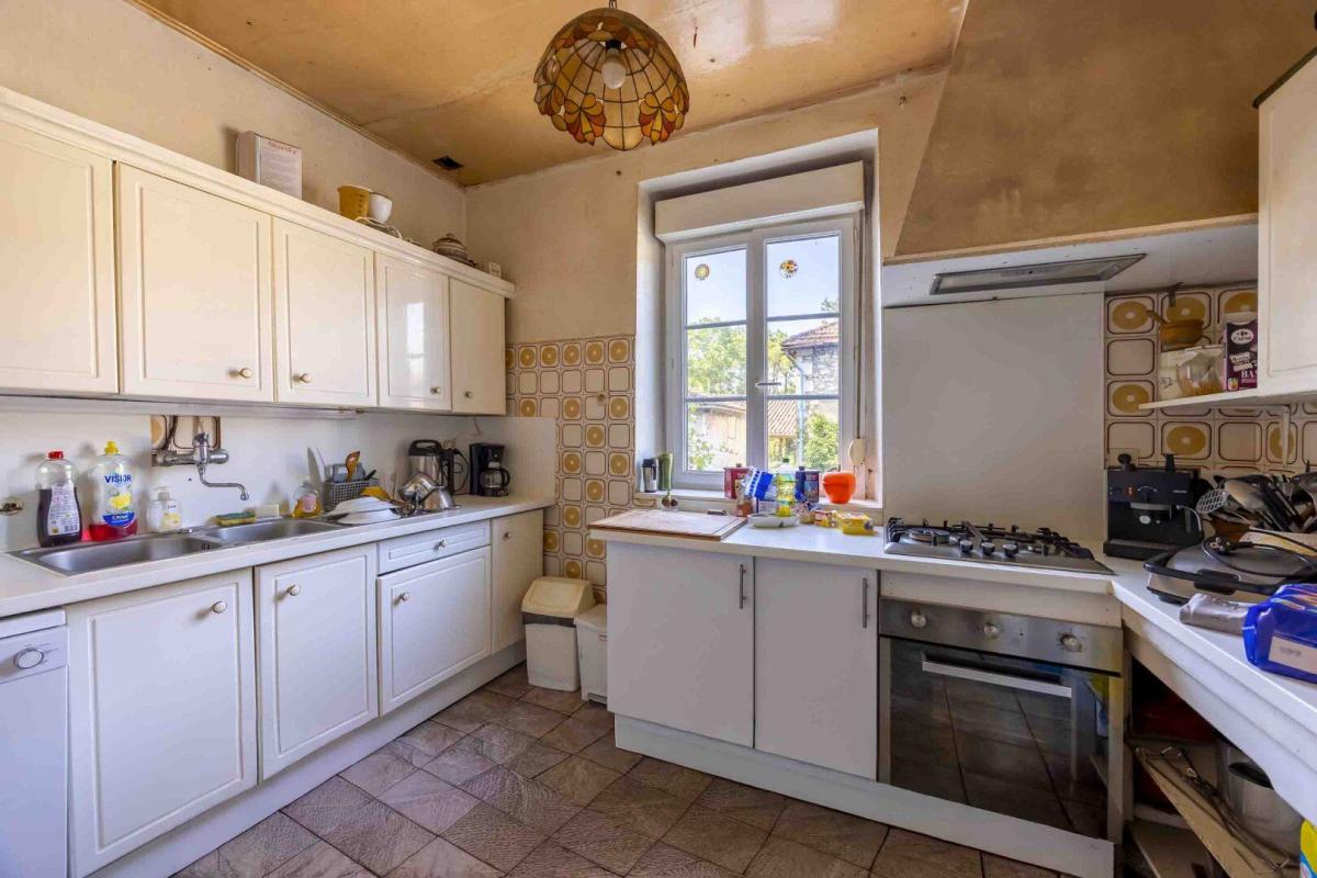 6 bedroom maison de maitre in Saint Lon Les Mines, Landes, France