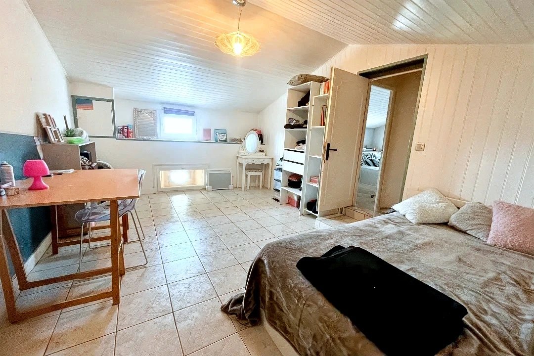 4 bedroom maison de campagne in Trizay, Charente-Maritime, France