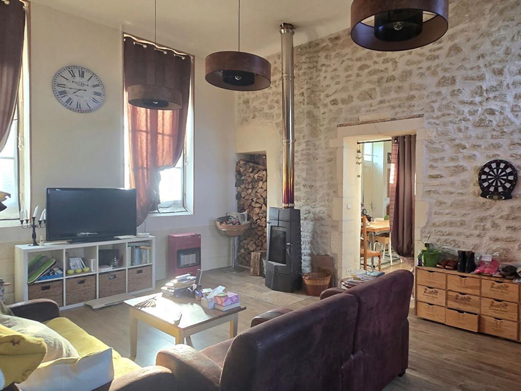 4 bedroom propriete in Bernay Saint Martin, Charente-Maritime, France